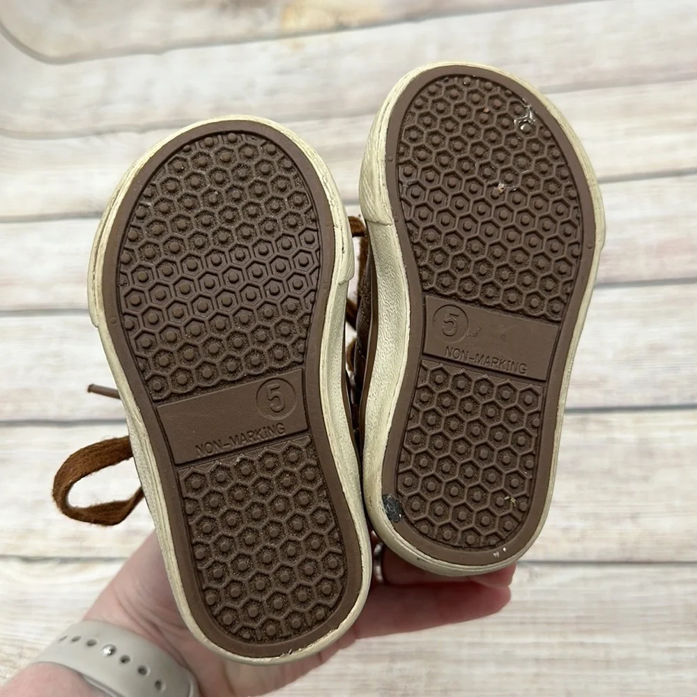 Cat & Jack Brown Lace Up Zipper Boots Size 5 - Picture 4 of 8